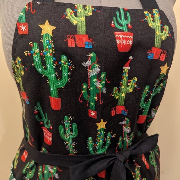 NWT Handmade Reversible Apron - Christmas cactus and stripes - One Size - OOAK - Picture 2 of 4